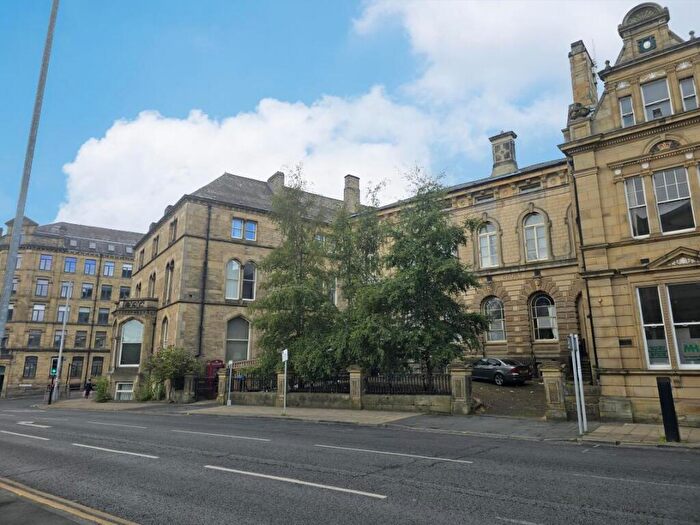 14 Bedroom Block Of Apartments For Sale In Court House, Manor Row, Bradford, West Yorkshire, BD1