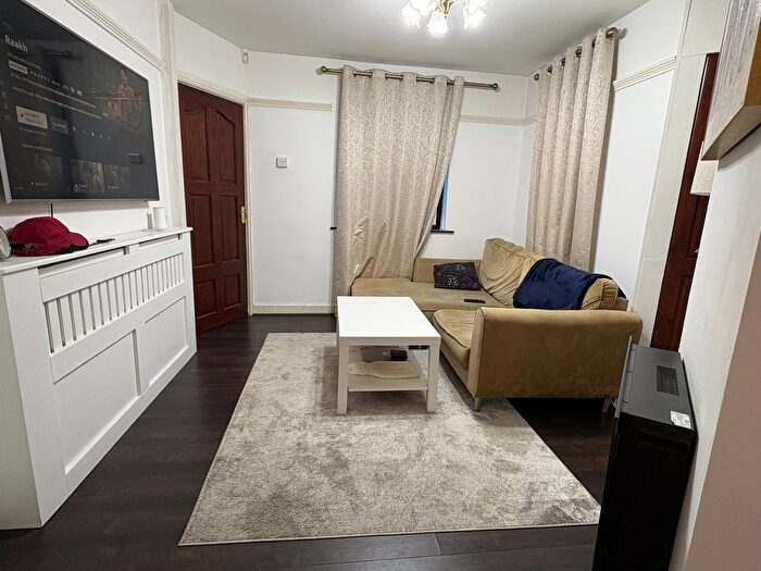 4 Bedroom End Terrace House To Rent In Addison Road, Wolverhampton, WV3