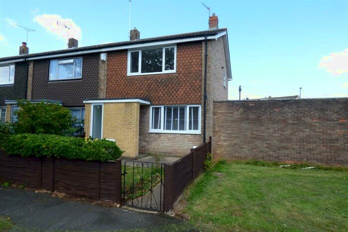 2 Bedroom End Of Terrace House To Rent In Quedgeley, Yate, Bristol, BS37