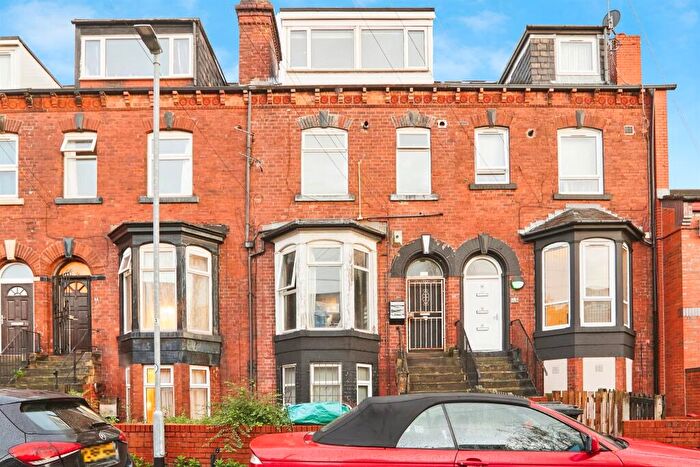 7 Bedroom Terraced House For Sale In Ebor Place, Leeds, LS6