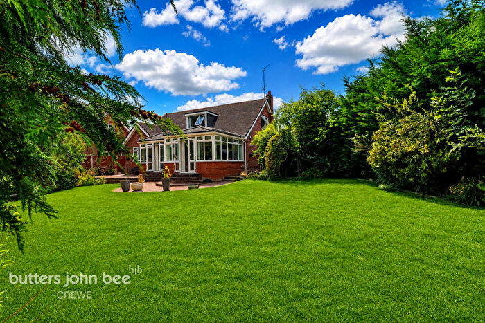 4 Bedroom Detached Bungalow For Sale In Meadow Drive, Crewe, CW2