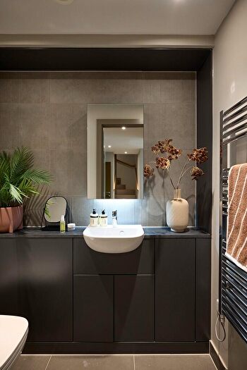 2 Bedroom Penthouse To Rent In Candleriggs, Trongate, Glasgow, G1