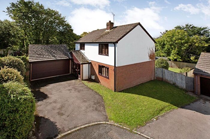 3 Bedroom Detached House For Sale In Staffick Close, Kenton, EX6