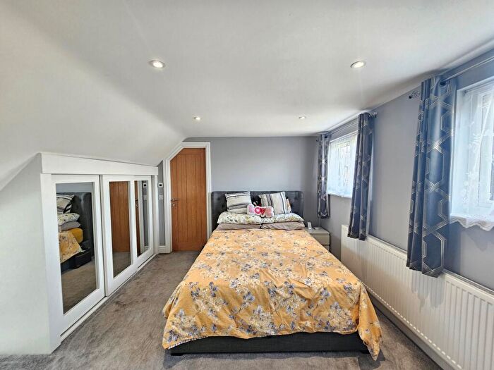 4 Bedroom House To Rent In Anglesea Road, Southampton, SO15