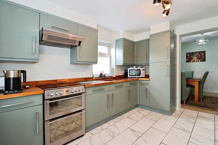 3 Bedroom Bungalow For Sale In Woodmans Road, Chipping Sodbury, Bristol, Gloucestershire, BS37