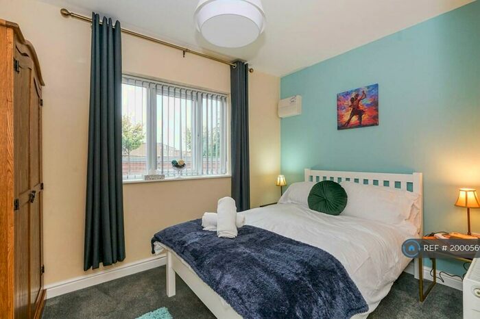 1 Bedroom Flat To Rent In Eccles Town Centre, Eccles, M30