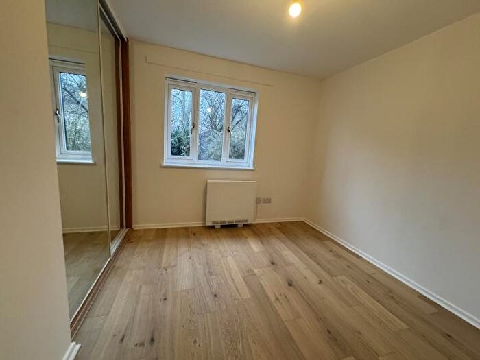 1 Bedroom Flat To Rent In Hanstone Close, Gloucestershire, GL7