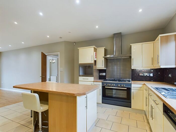 5 Bedroom Detached House To Rent In All Hallows Road, Preston, Paignton, TQ3