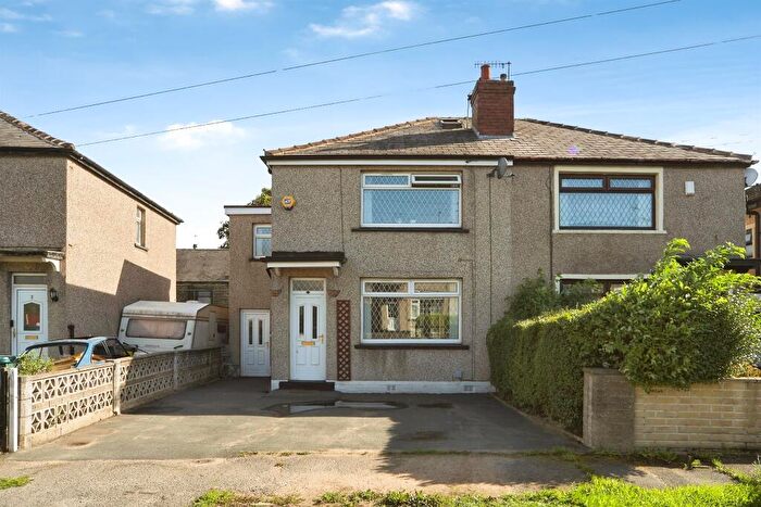 3 Bedroom Semi-Detached House For Sale In Musgrave Drive, Bradford, BD2