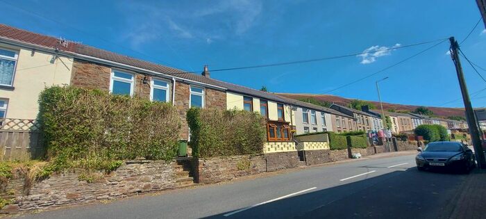 3 Bedroom Property To Rent In High Street, Gilfach Goch, Porth, CF39