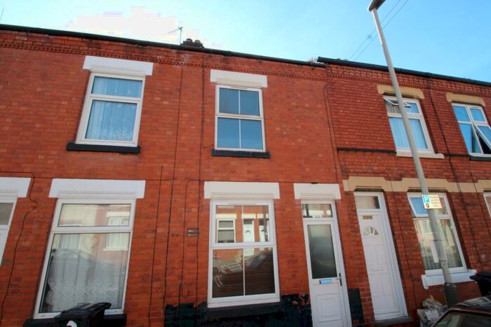 3 Bedroom Terraced House To Rent In Western Road, Leicester, LE3