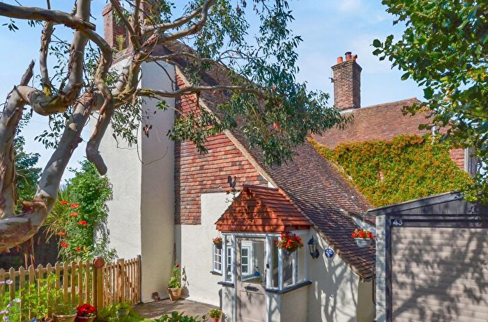 4 Bedroom Semi-Detached House For Sale In Station Road, Lydd, TN29