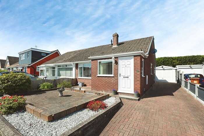 2 Bedroom Bungalow For Sale In Earls Road, Crewe, Cheshire, CW2