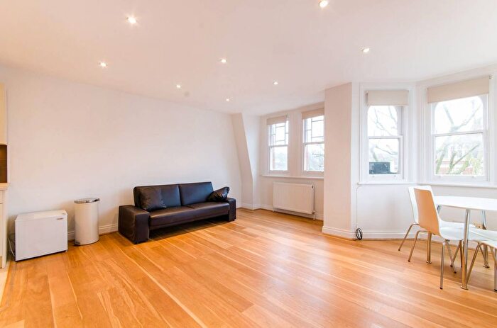 1 Bedroom Flat To Rent In Finchley Road, Hampstead, London, NW3