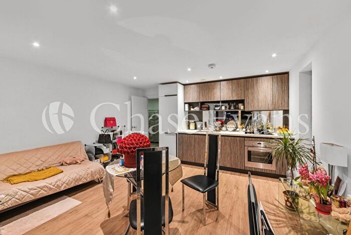 1 Bedroom Flat For Sale In Hester House, Connington Road, Lewisham, London, SE13