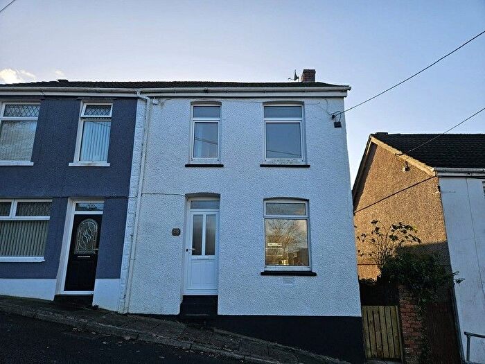 3 Bedroom Semi Detached House For Sale In Hill Street, Melincourt, Neath, Neath Port Talbot., SA11