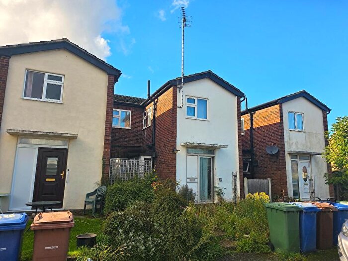 2 Bedroom Flat To Rent In The Retreat, Grays, Essex, RM17
