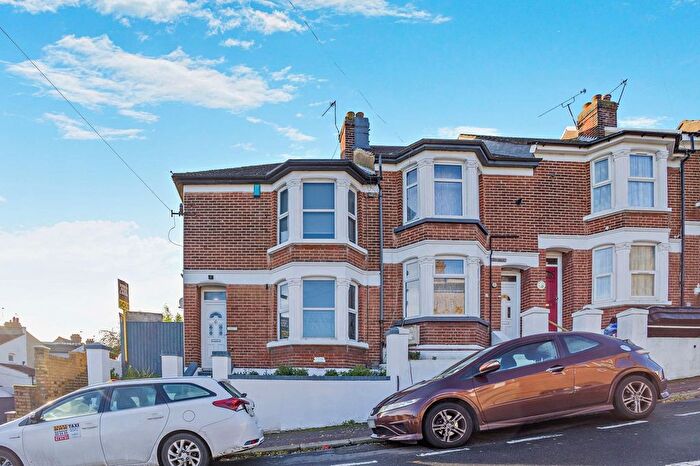 3 Bedroom Terraced House For Sale In Corkwell Street, Chatham, ME4