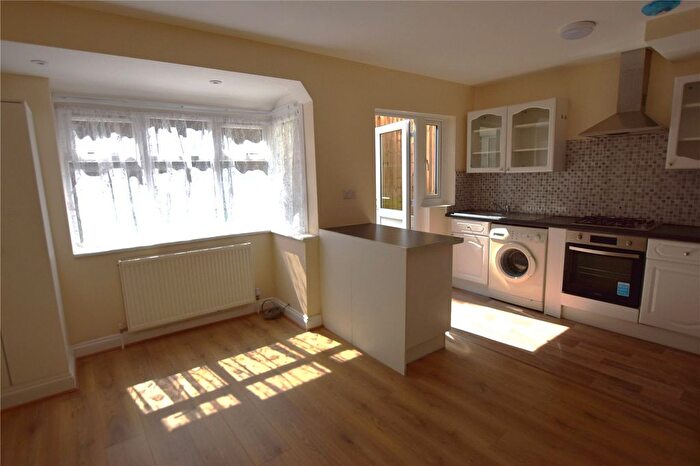 3 Bedroom Terraced House To Rent In Whytecliffe Road South, Purley, CR8