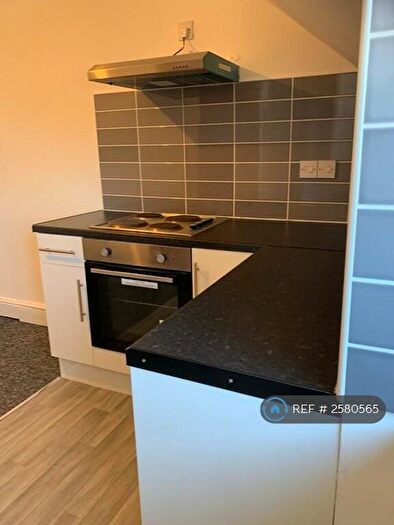 2 Bedroom Maisonette To Rent In Princess Street, Luton, LU1