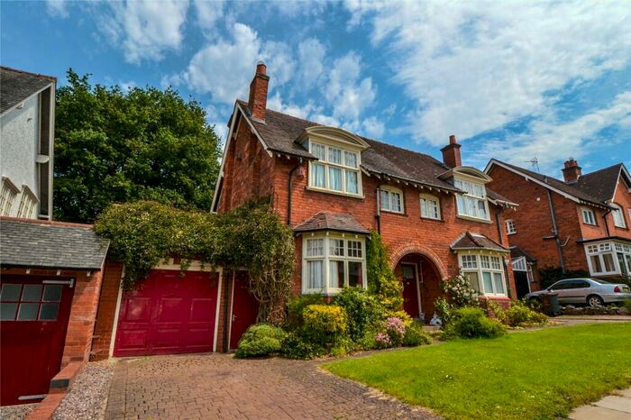3 Bedroom Semi-Detached House To Rent In Beech Road, Bournville, Birmingham, West Midlands, B30