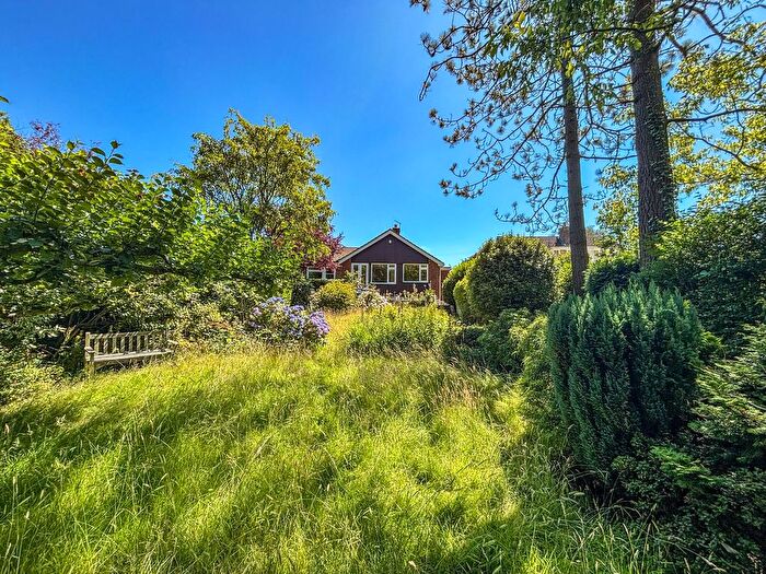 2 Bedroom Bungalow For Sale In Oakhurst Road, Battle, TN33