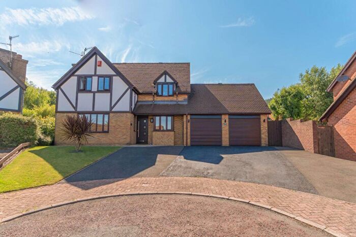4 Bedroom Detached House For Sale In Oakleigh Court, Henllys, NP44