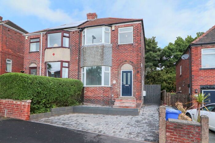 3 Bedroom Semi-Detached House To Rent In Seagrave Crescent, Sheffield S12