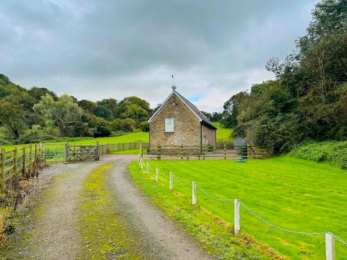 4 Bedroom Barn Conversion To Rent In Priors Frome, Hereford, HR1