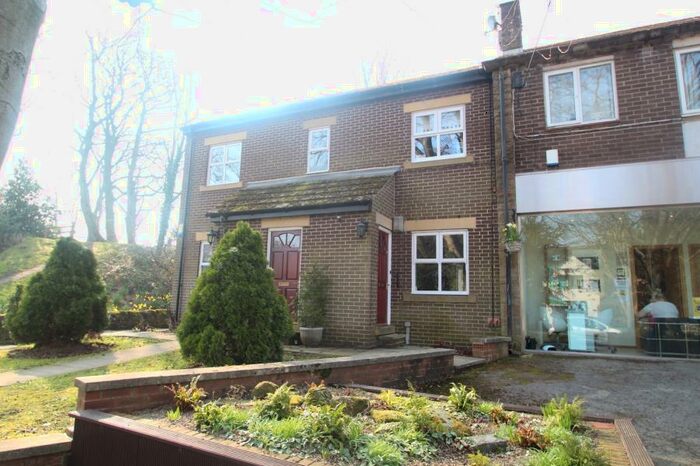 1 Bedroom Flat To Rent In The Parade Bramhope, Leeds, West Yorkshire, LS16