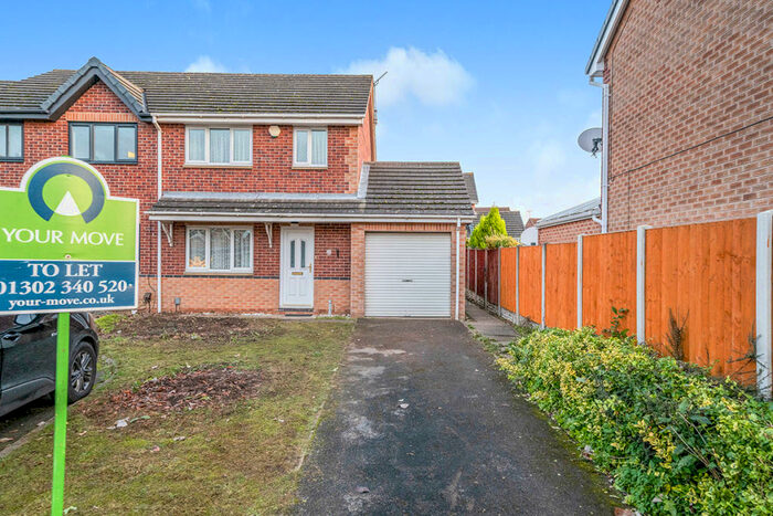 3 Bedroom Semi-Detached House To Rent In Rothesay Close, Cusworth, Doncaster, South Yorkshire, DN5