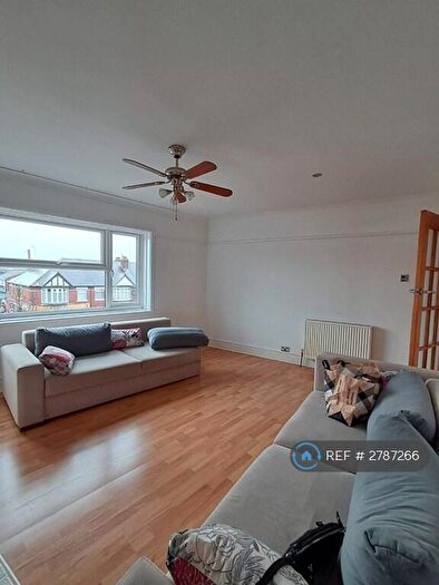2 Bedroom Flat To Rent In London Road, Portsmouth, PO2