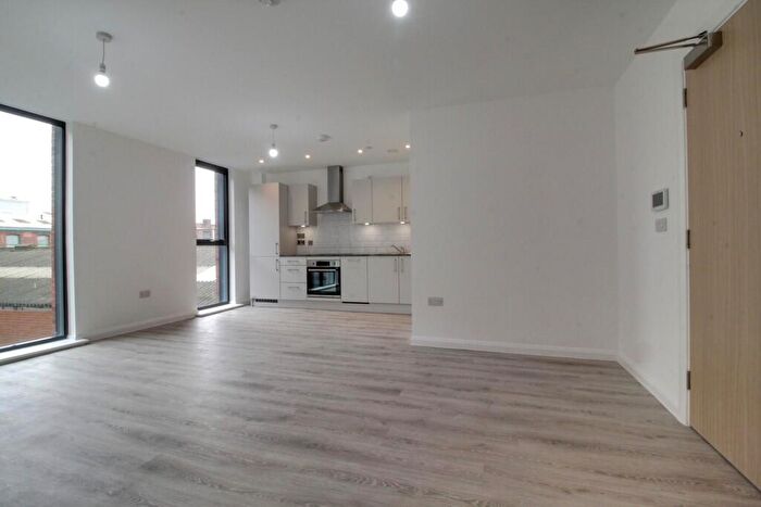 1 Bedroom Apartment To Rent In Park View, Darwin Street, Digbeth, B12