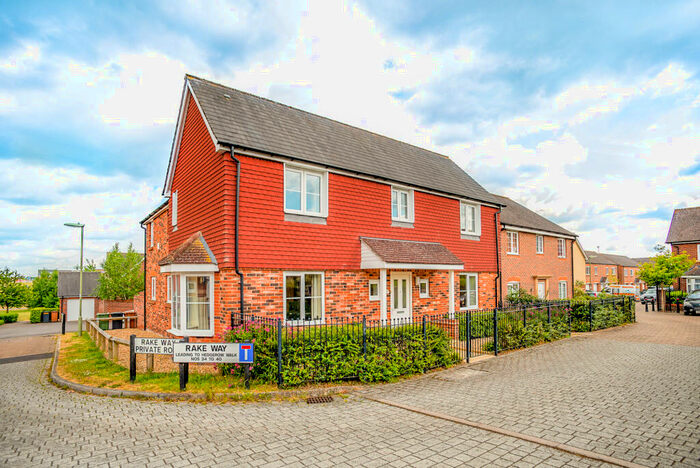 4 Bedroom Flat To Rent In Rake Way, Augusta Park, Andover, SP11