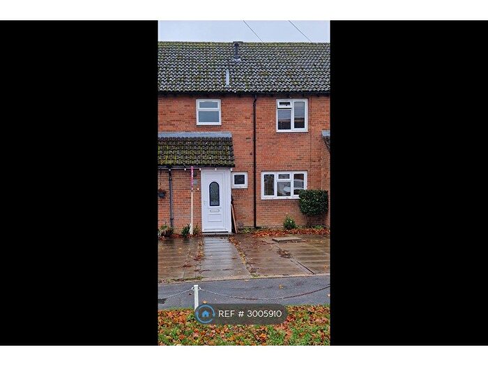 3 Bedroom Terraced House To Rent In Jerome Close, Marlow, SL7