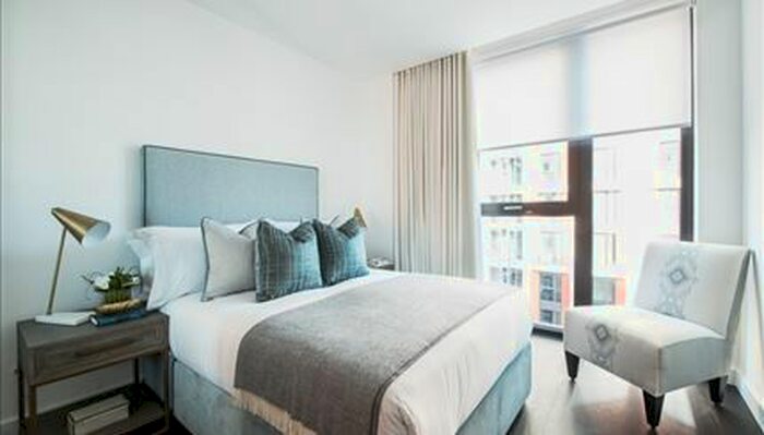 2 Bedroom Flat To Rent In Charles Clowes Walk, London, SW11