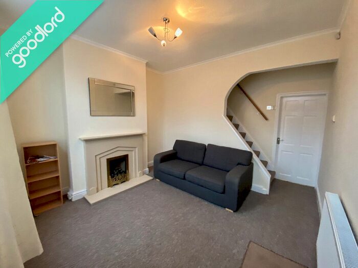 2 Bedroom Terraced House To Rent In Chelmsford Road, Stockport, SK3