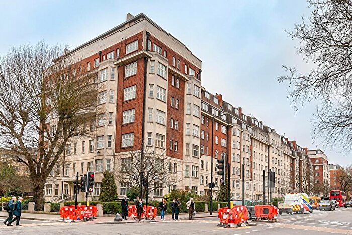 3 Bedroom Apartment To Rent In Wellington Court, Wellington Road, St John's Wood, NW8