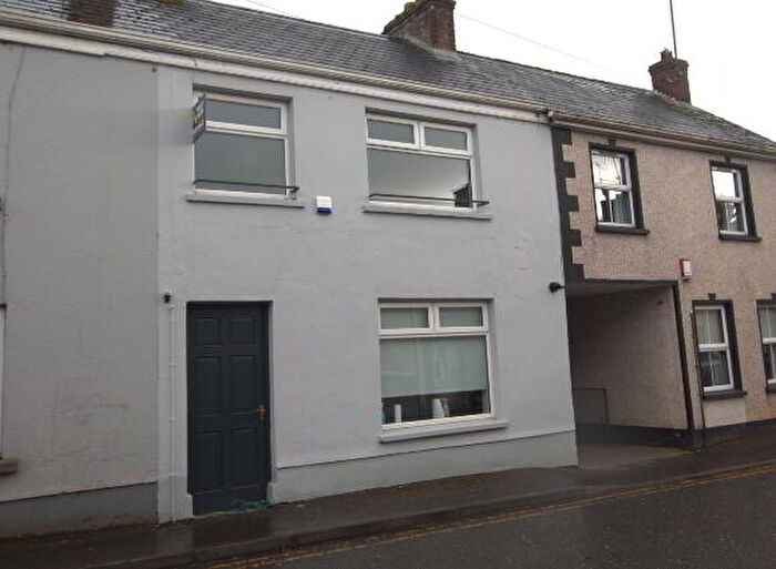3 Bedroom Mid TownHouse For Sale In Main Street, Fintona, BT78