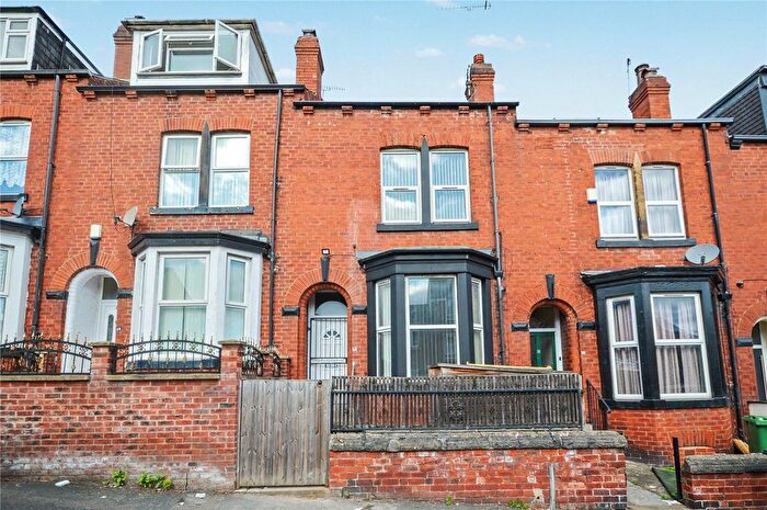 4 Bedroom Terraced House For Sale In St. Lukes Road, Leeds, West Yorkshire, LS11