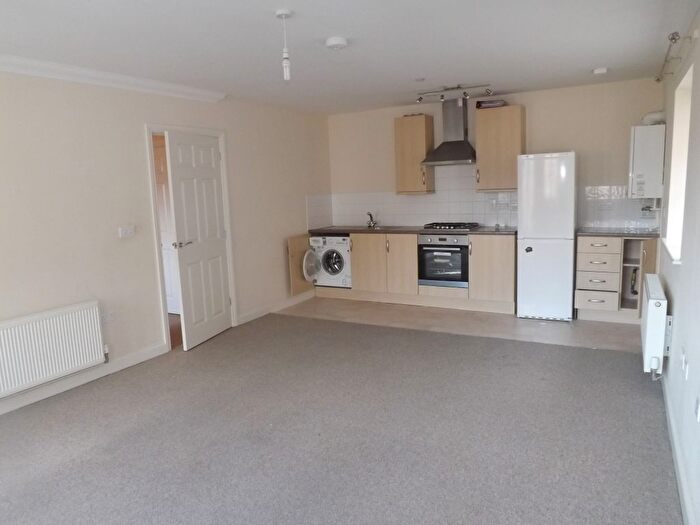 2 Bedroom Flat To Rent In Pimlico Court, Milton Keynes, MK10