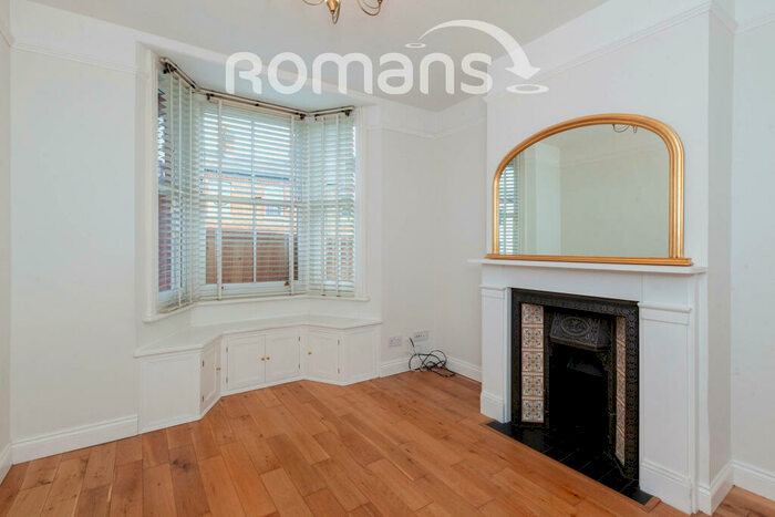 2 Bedroom Terraced House To Rent In Oxford Road, SL4