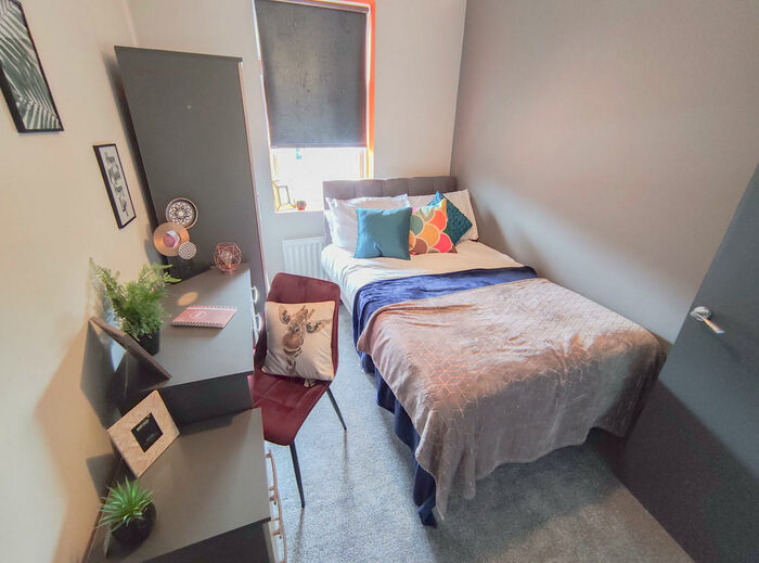 7 Bedroom Terraced House To Rent In Lavender Road, Leicester, LE3