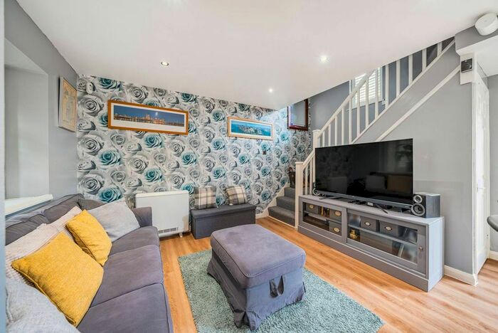 2 Bedroom Terraced House To Rent In Fairfield Close, Colliers Wood, Mitcham, CR4