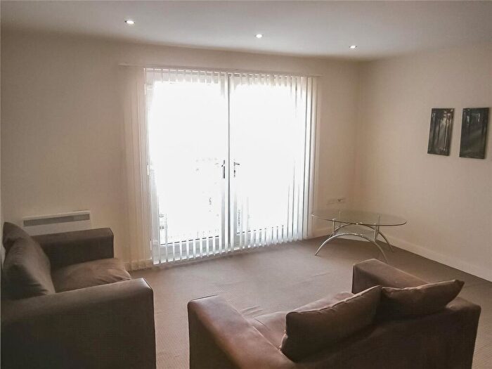 2 Bedroom Flat To Rent In The Pulse, Manchester Street, Old Trafford, Manchester, M16