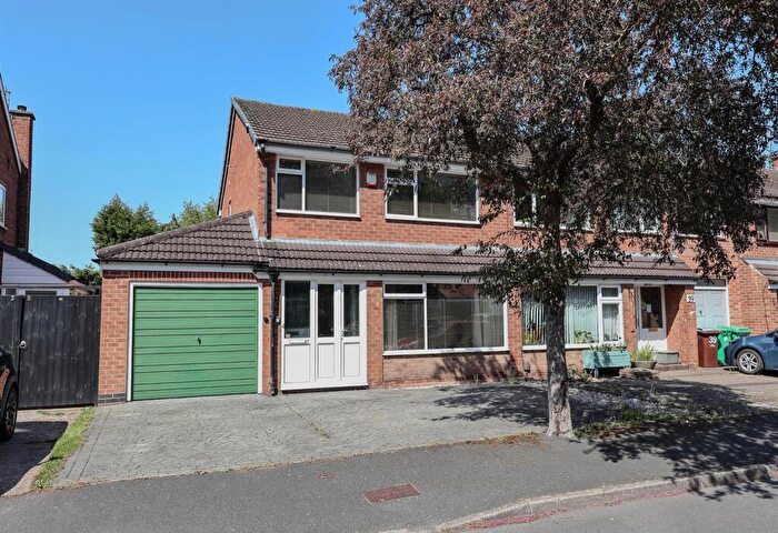 3 Bedroom Semi Detached House For Sale In Penarth Gardens, Mapperley, Nottingham, NG5