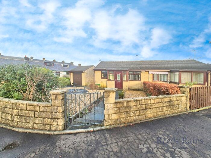 2 Bedroom Bungalow For Sale In Bradley Gardens, Burnley, Lancashire, BB12