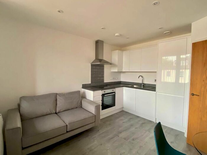 1 Bedroom Flat To Rent In New Street, Basingstoke, RG21