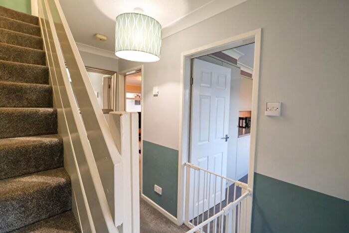 3 Bedroom End Of Terrace House For Sale In Calmore, Southampton, SO40
