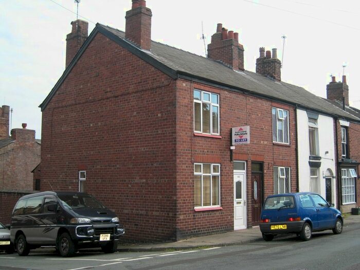 2 Bedroom Terraced House To Rent In High Street, Macclesfield SK11
